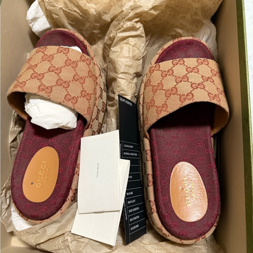 Gucci Beige GG Canvas Platform Slide Sandals with Burgundy Insole